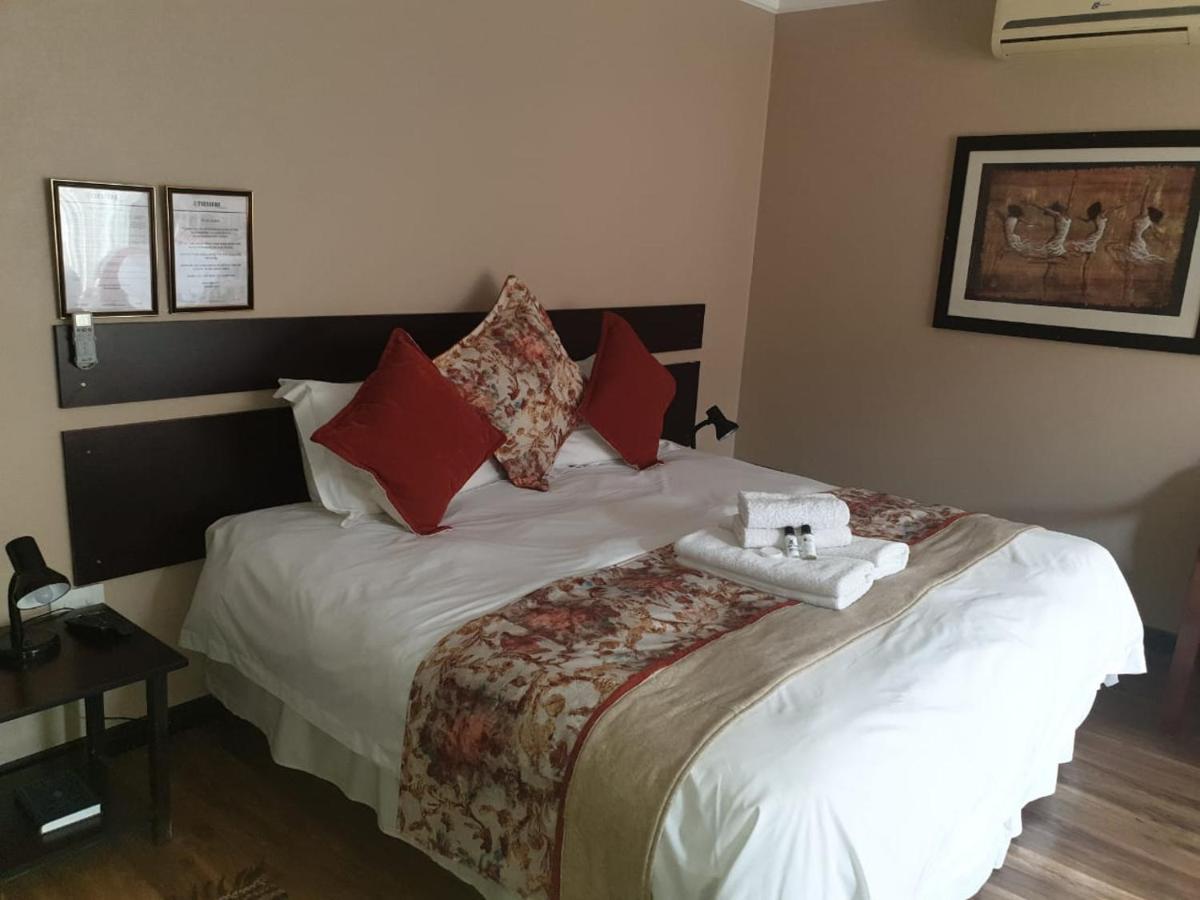 Tsessebe Guesthouse Bloemfontein Eksteriør bilde