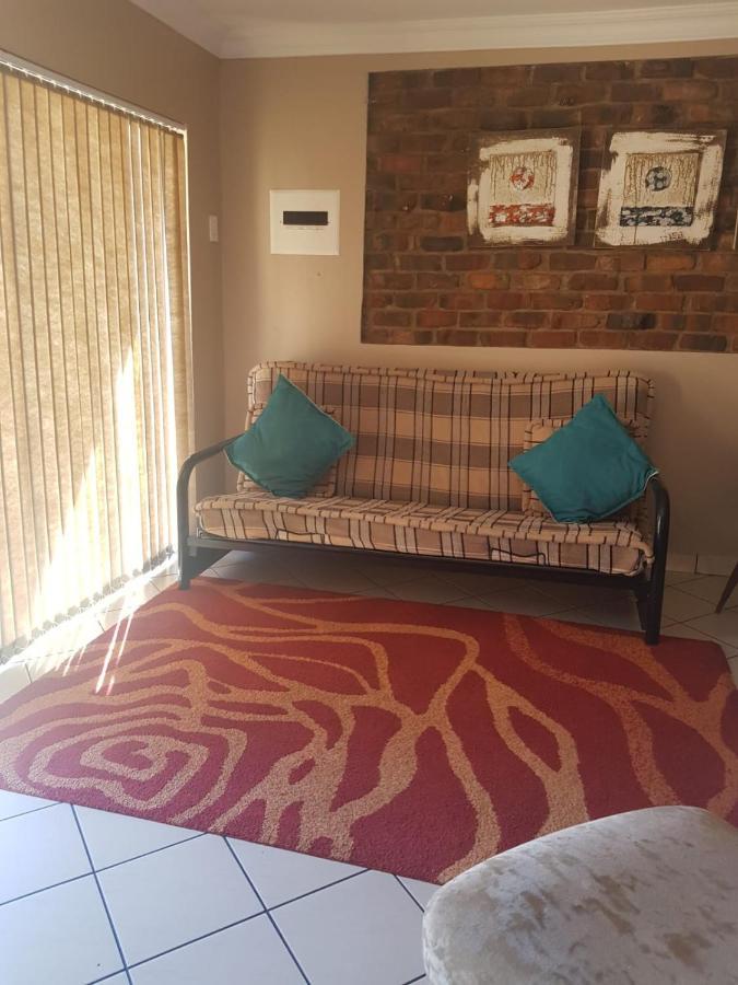Tsessebe Guesthouse Bloemfontein Eksteriør bilde