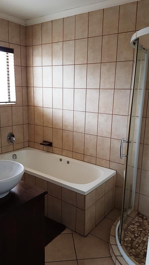 Tsessebe Guesthouse Bloemfontein Eksteriør bilde