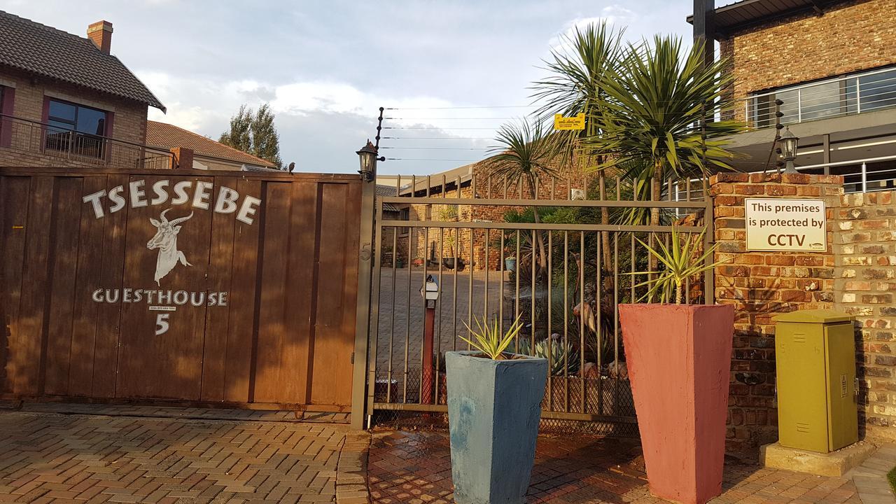 Tsessebe Guesthouse Bloemfontein Eksteriør bilde