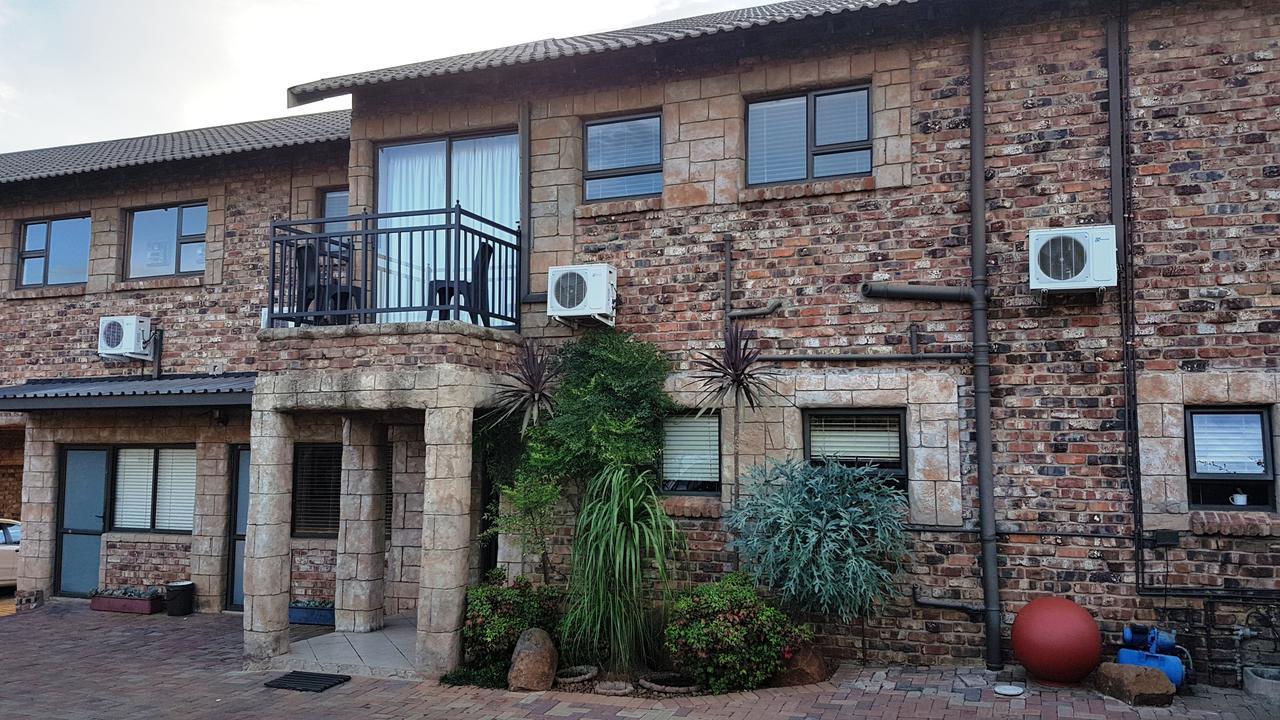 Tsessebe Guesthouse Bloemfontein Eksteriør bilde